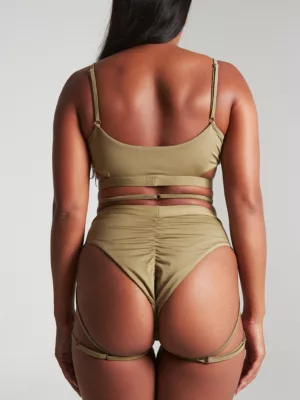 TIZZY BOTTOM – Image 47