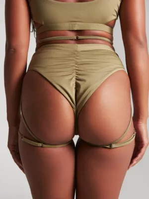TIZZY BOTTOM – Image 48