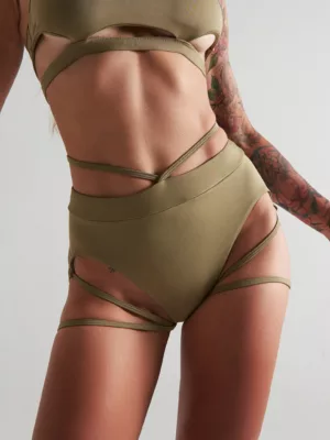 TIZZY BOTTOM – Image 52
