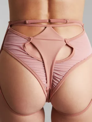 FIERCE BOTTOM – Image 46