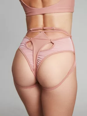 FIERCE BOTTOM – Image 44