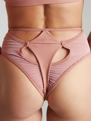 FIERCE BOTTOM – Image 37