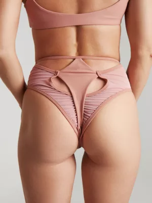 FIERCE BOTTOM – Image 36