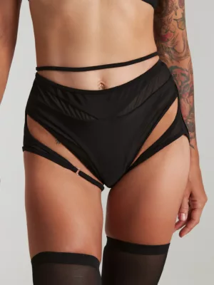 FIERCE BOTTOM – Image 112