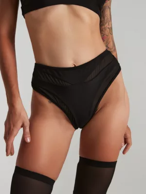 FIERCE BOTTOM – Image 103