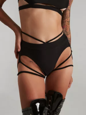 TIZZY BOTTOM – Image 6