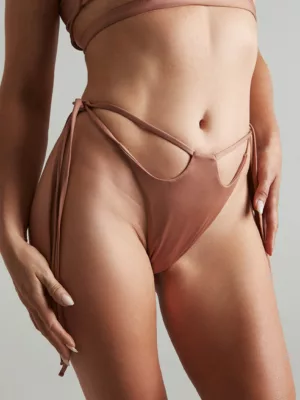 SENSUAL BOTTOM – Image 14